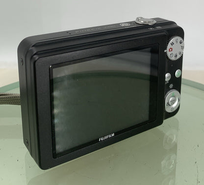 Fujifilm DIGITAL CAMERA FinePix J100 10.0MP BLACK+CHARGER+COVER TESTED - 3534