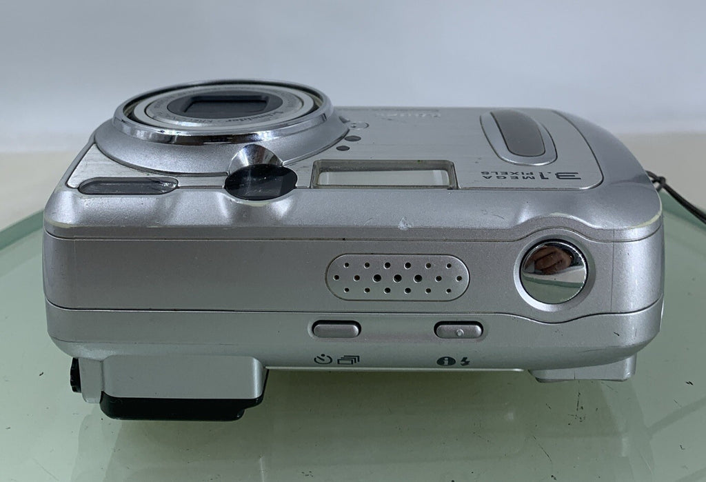 Kodak EasyShare DX6340 3.1MP Compact Digital Camera SILVER NO CARD TESTED - 5607