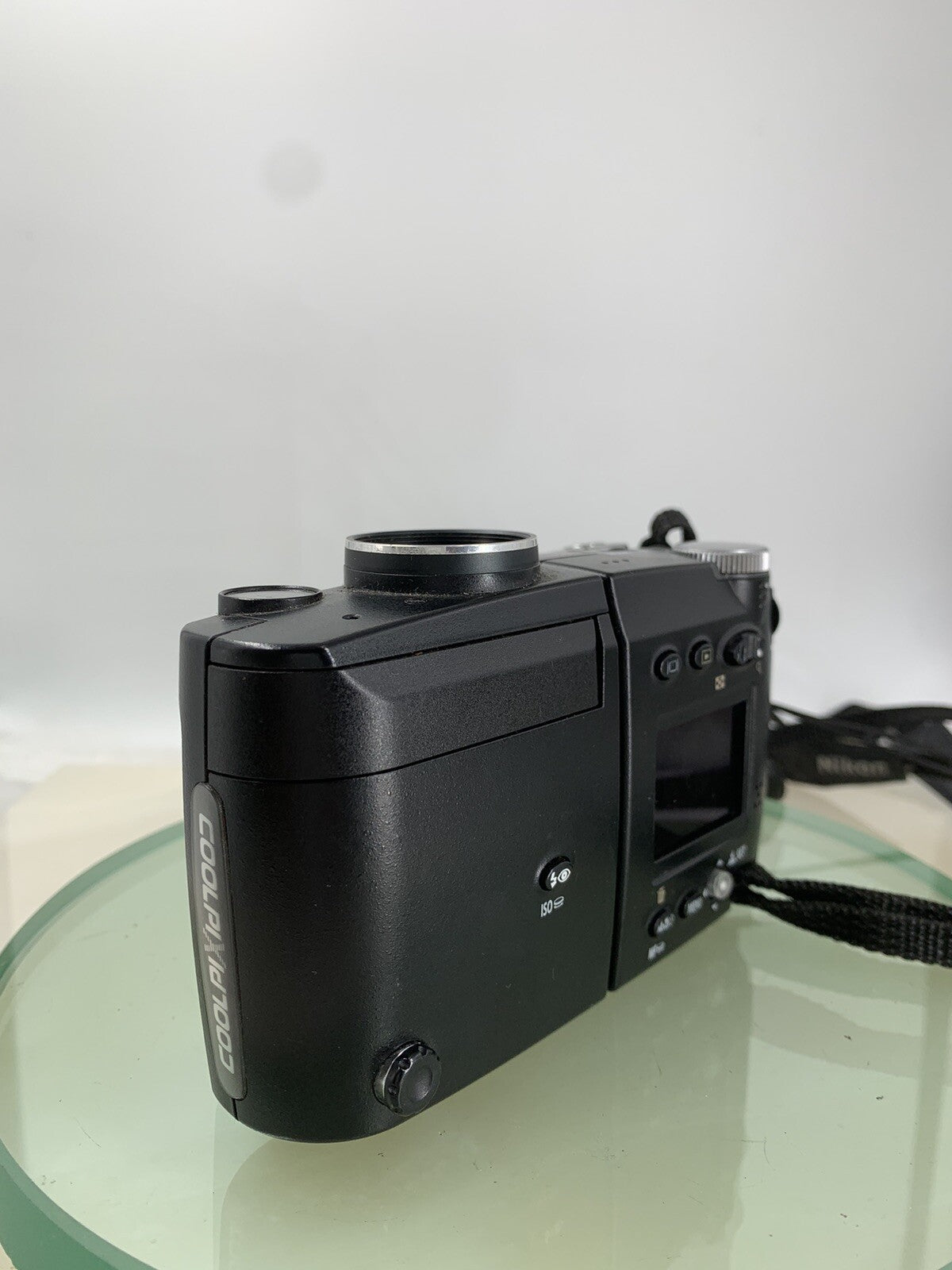 Nikon DigitalCamera Coolpix 4500 4.0MP BLACK 128MB CARD NO CHARGER TESTED - 6945