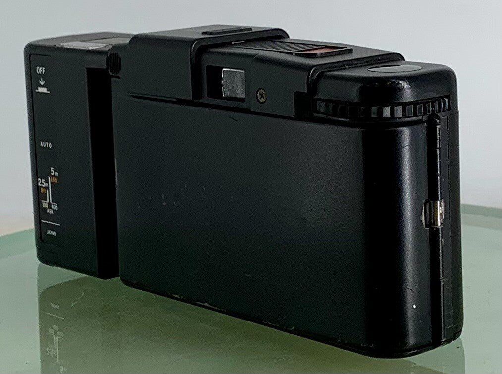 OLYMPUS XA2 Electronic Flash A11 D.ZUIKO 35mm f3.5 POINT & SHOOT CAMERA Case#3263