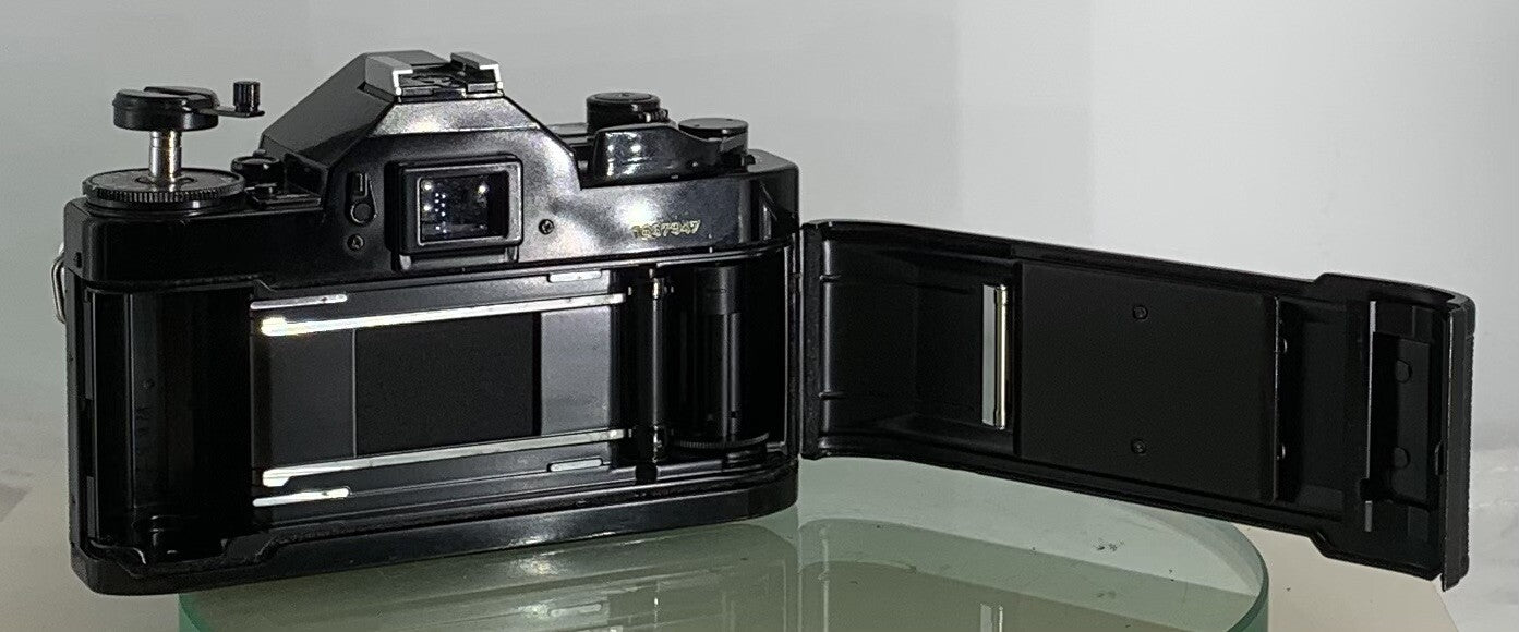 BEAUTIFUL Canon A-1 35mm SLR Camera Body+ FD 50mm f/1.8 FULLY WORKING #1326