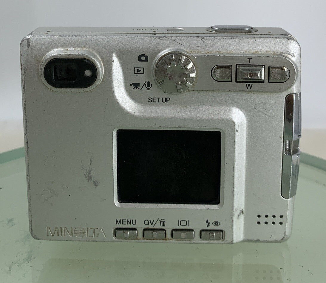 Konica Minolta Dimage XT 3.2MP Compact Digital Camera WITH CHARGER TESTED - 8425