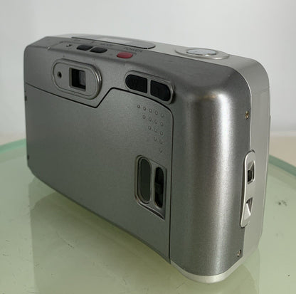 SAMSUNG FINO 800 35MM FILM CAMERA 38-80MM LENS SILVER CLEAN TESTED - 7656
