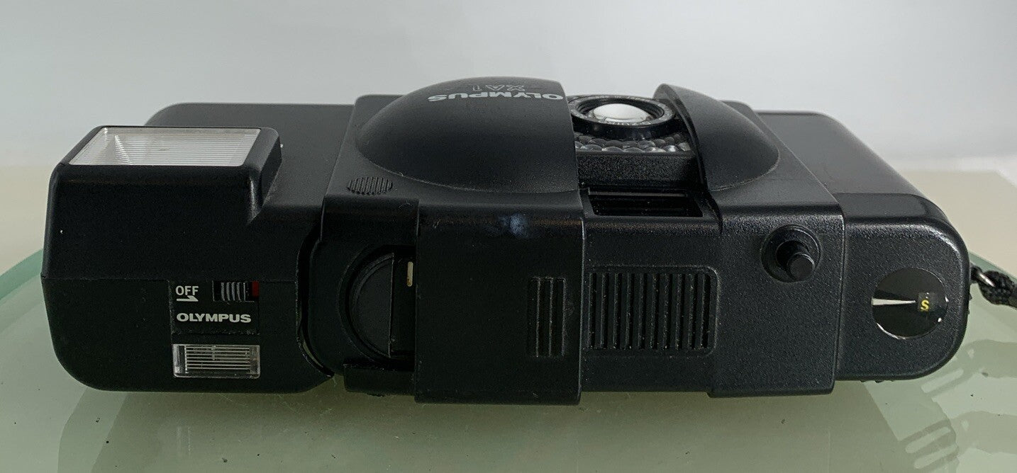 Olympus XA 1 35mm point and shoot Film Camera VGC Working Order Lomo Retro #1917