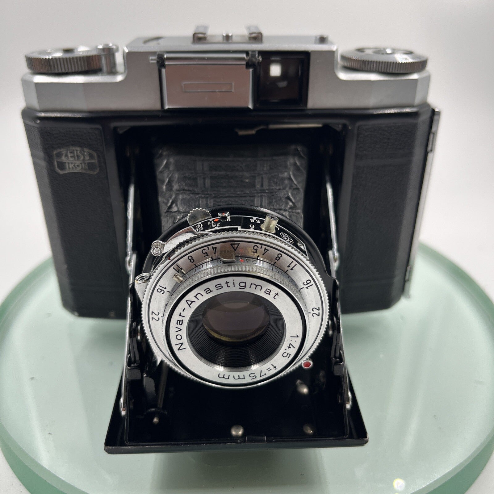 ZEISS IKON NETTAX 513/16 75mm Novar-Anastigmat Folding Camera in Case #4943