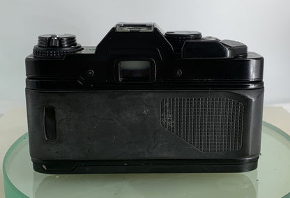 Vintage Olympus OM40 DX Program 35mm Film SLR Camera w/26 - 70mm Cosina Lens#4964