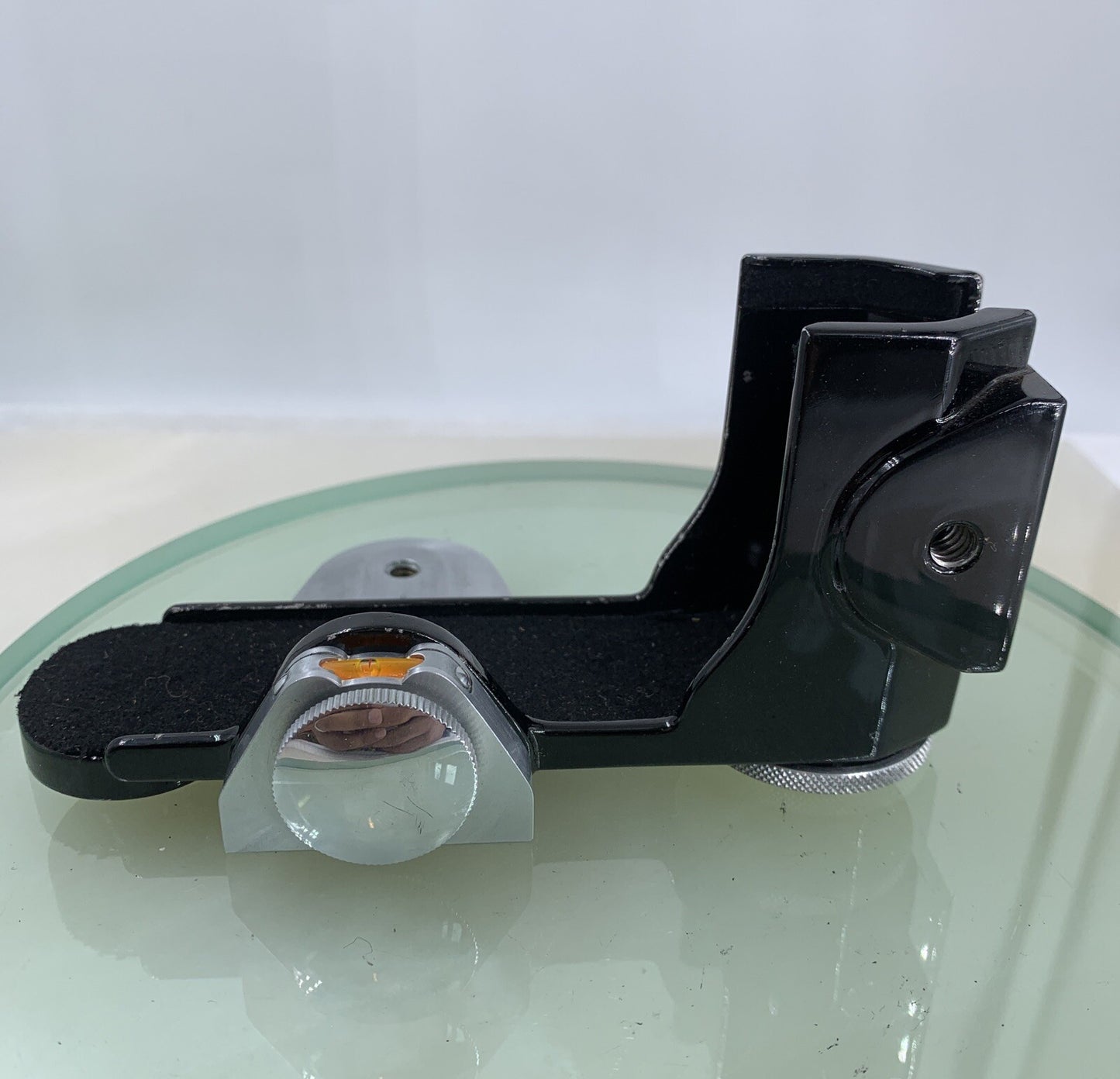 Canon Camera Holder for Early Rangefinders ( Leica II and III based) w/ Case 8202