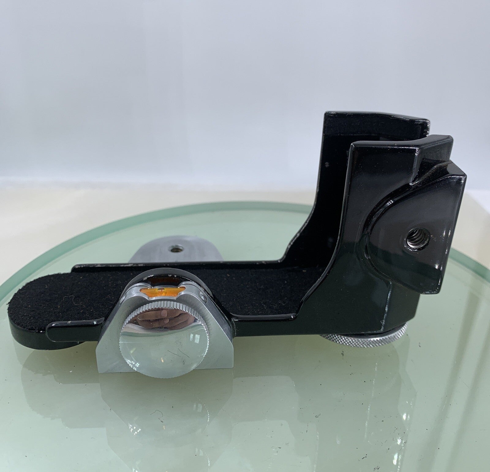 Canon Camera Holder for Early Rangefinders ( Leica II and III based) w/ Case 8202