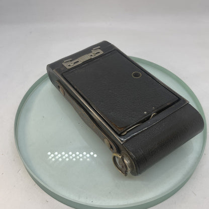 Kodak No.2A Folding Autographic Brownie. 1913. Canadian Kodak. SHUTTER WORK 3827