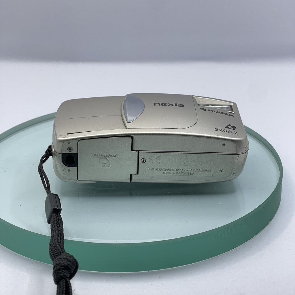 Vintage Fujifilm Nexia 220ix Z APS Film Compact Film Camera, Tested, Cased #7166