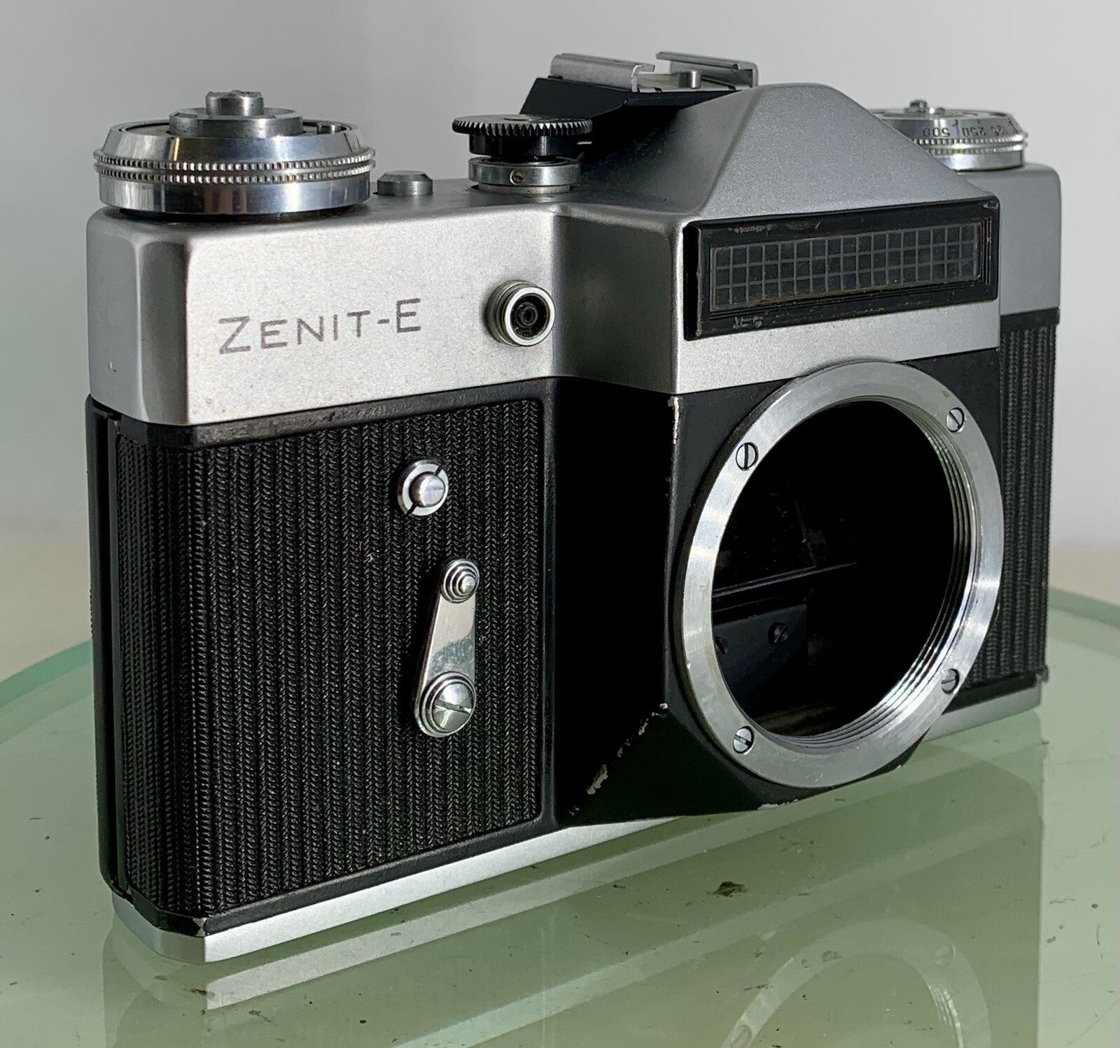 Zenit E 35mm SLR Film Camera Body Only + Tested - 3270