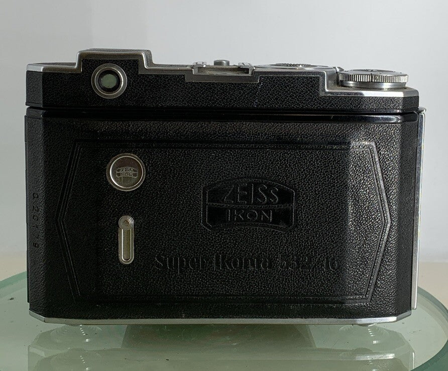 ZEISS IKON SUPER IKONTA 532/16 Folding Camera. Zeiss Opton T 2.8/80mm Lens #1725