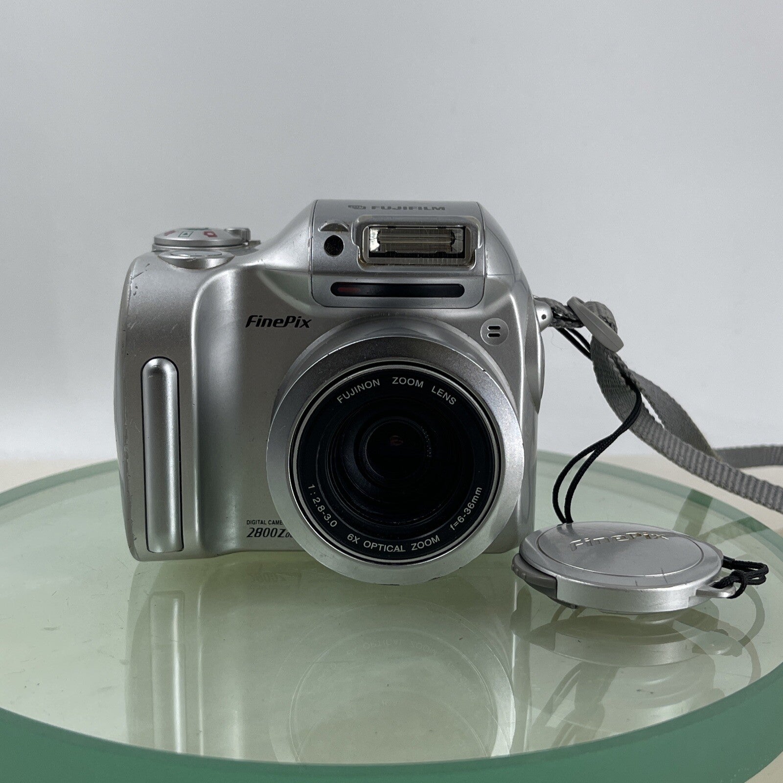 Fujifilm FinePix 2800 Zoom 2.0MP Compact Digital Camera Silver Tested #8341