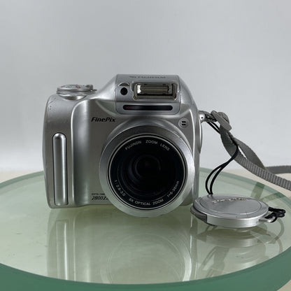 Fujifilm FinePix 2800 Zoom 2.0MP Compact Digital Camera Silver Tested #8341