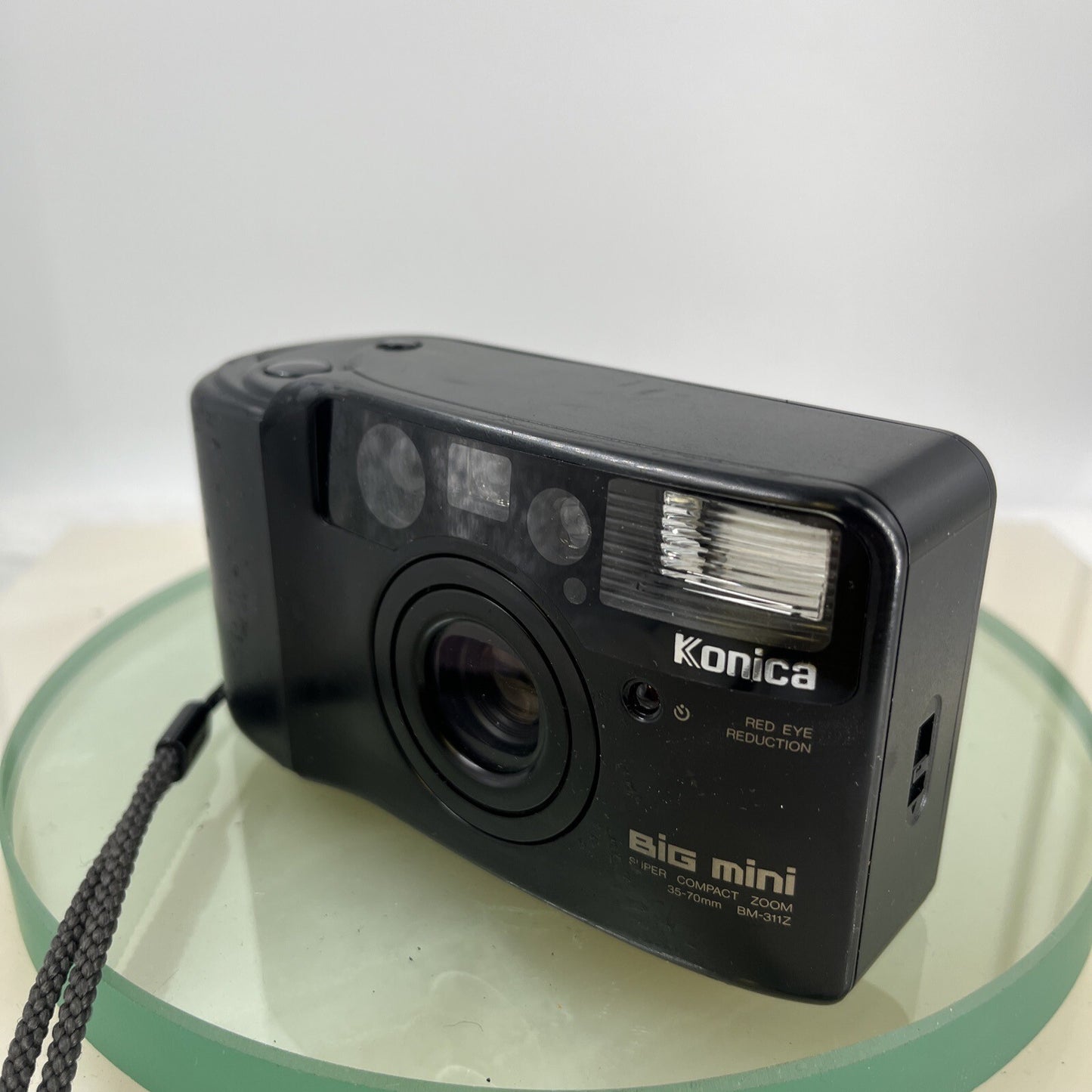 Konica Big Mini BM-311Z 35mm Film Point and Shoot Camera TURN ON BUT NOT WORK4123