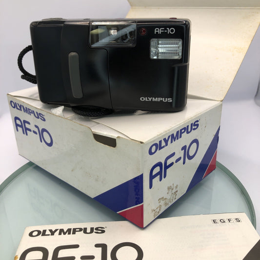 OLYMPUS AF-10 35mm Film point & Shoot Compact Camera 35/3.5AF Lens MINT,LIKE MJU0