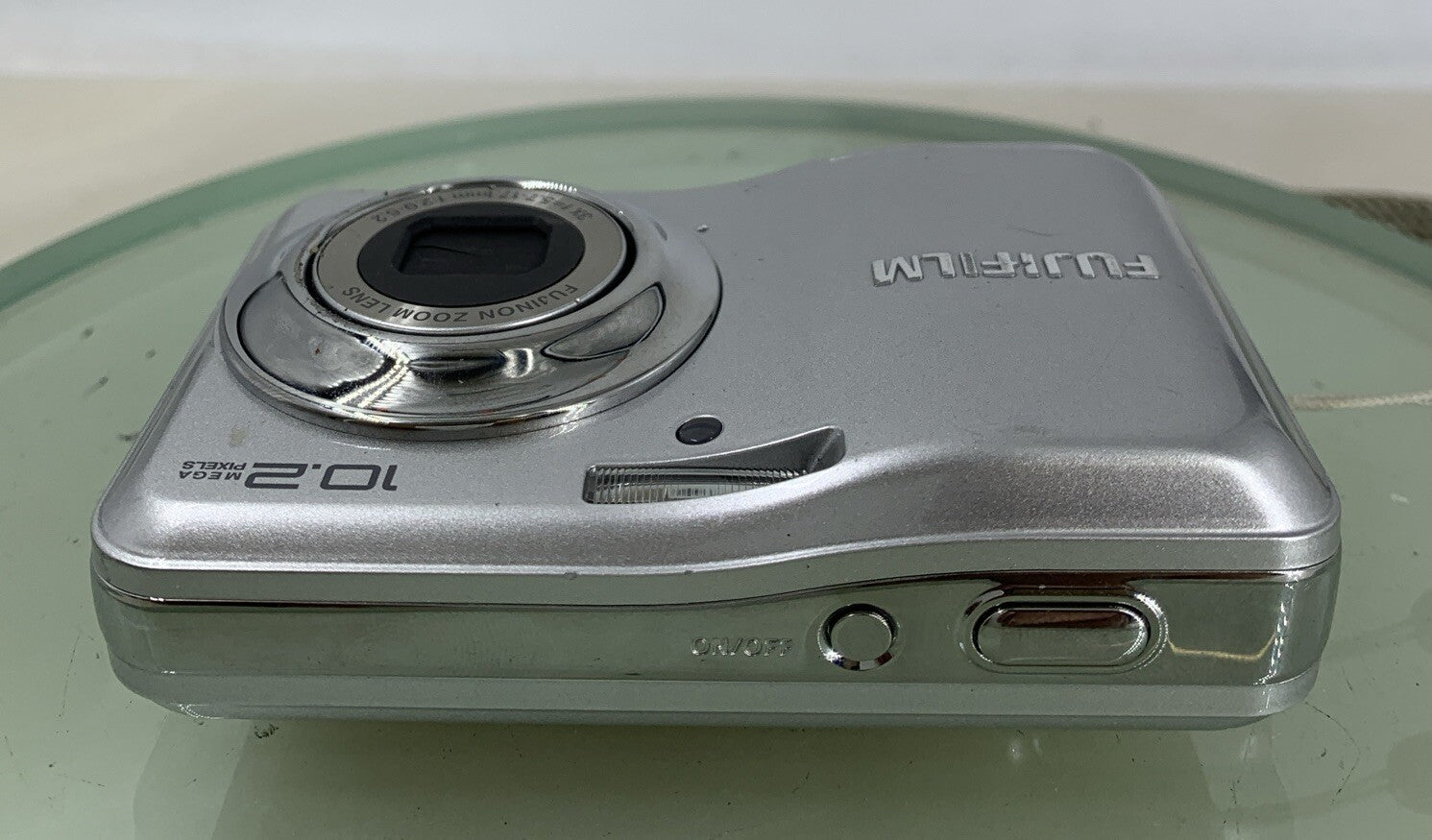 Fujifilm Finepix A170 10.2MP 3x Zoom Digital Camera Silver NO CARD TESTED - 4007