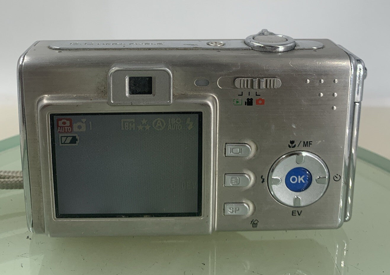 Lumicron Digital Camera LDC-825z3 3x Zoom SILVER WITH CHARGER TESTED - 1275