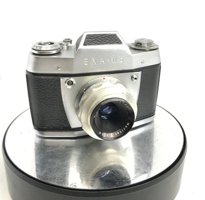 Exa . II a35mm Film SLR Camera, E. Ludwig Meritar f/2.9 50mm lens & case /1035