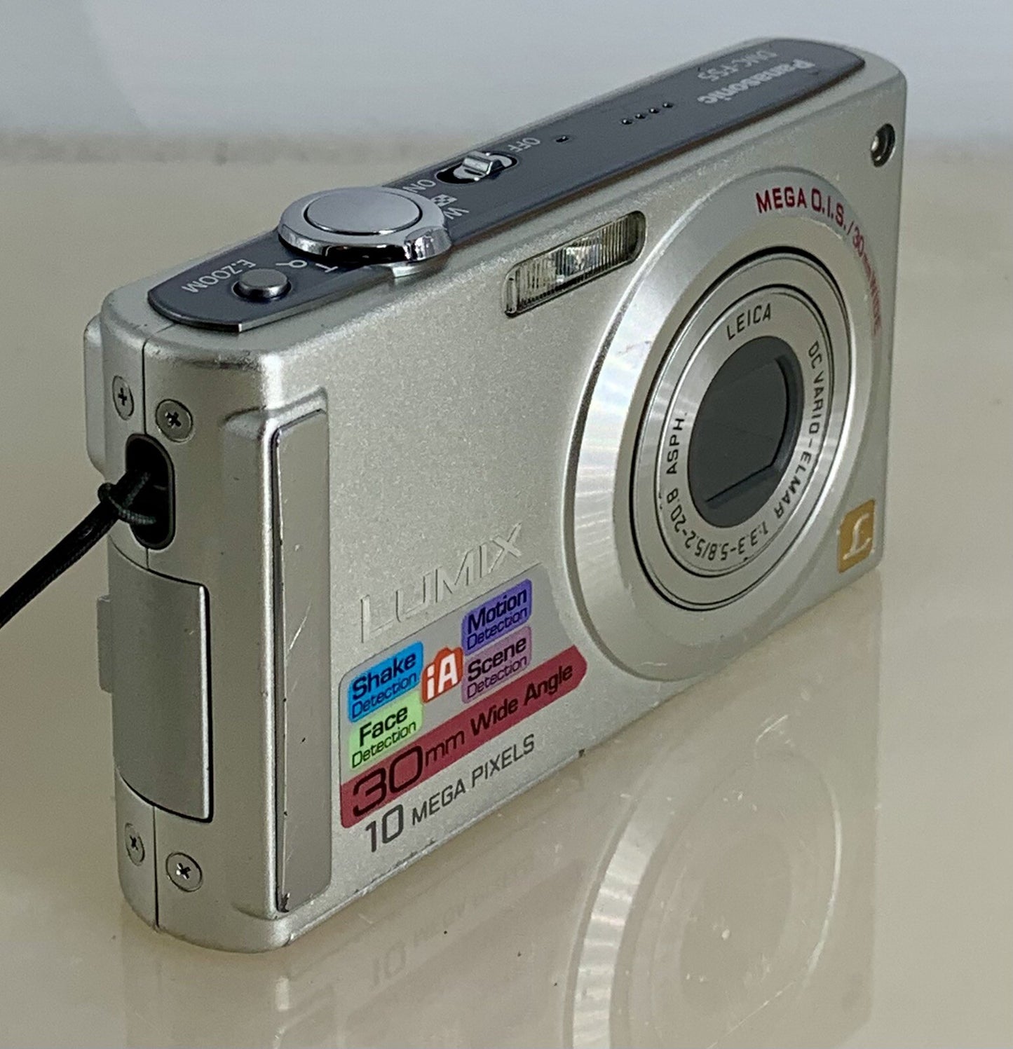 Panasonic LUMIX DMC-FS5 10.1MP Digital Camera + Silver + Charger + Tested - 5552
