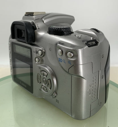 Canon Digital Camera SLR EOS 300D SILVER WITH CHARGER, NO CARD TESTED - 2616