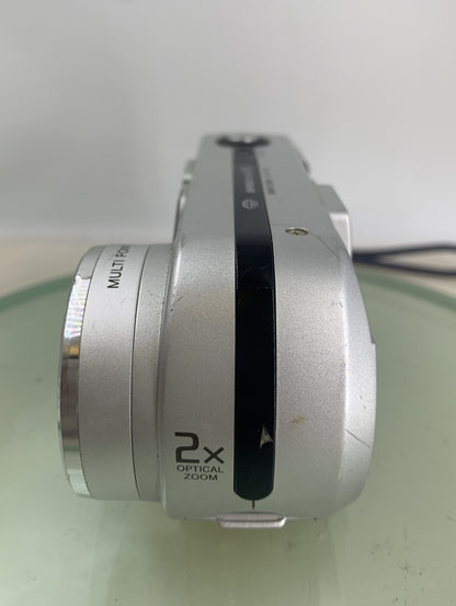 Digital Sony Cyber-Shot DSC-P52 3.2 megapixels SILVER Vintage - TESTED - 8322