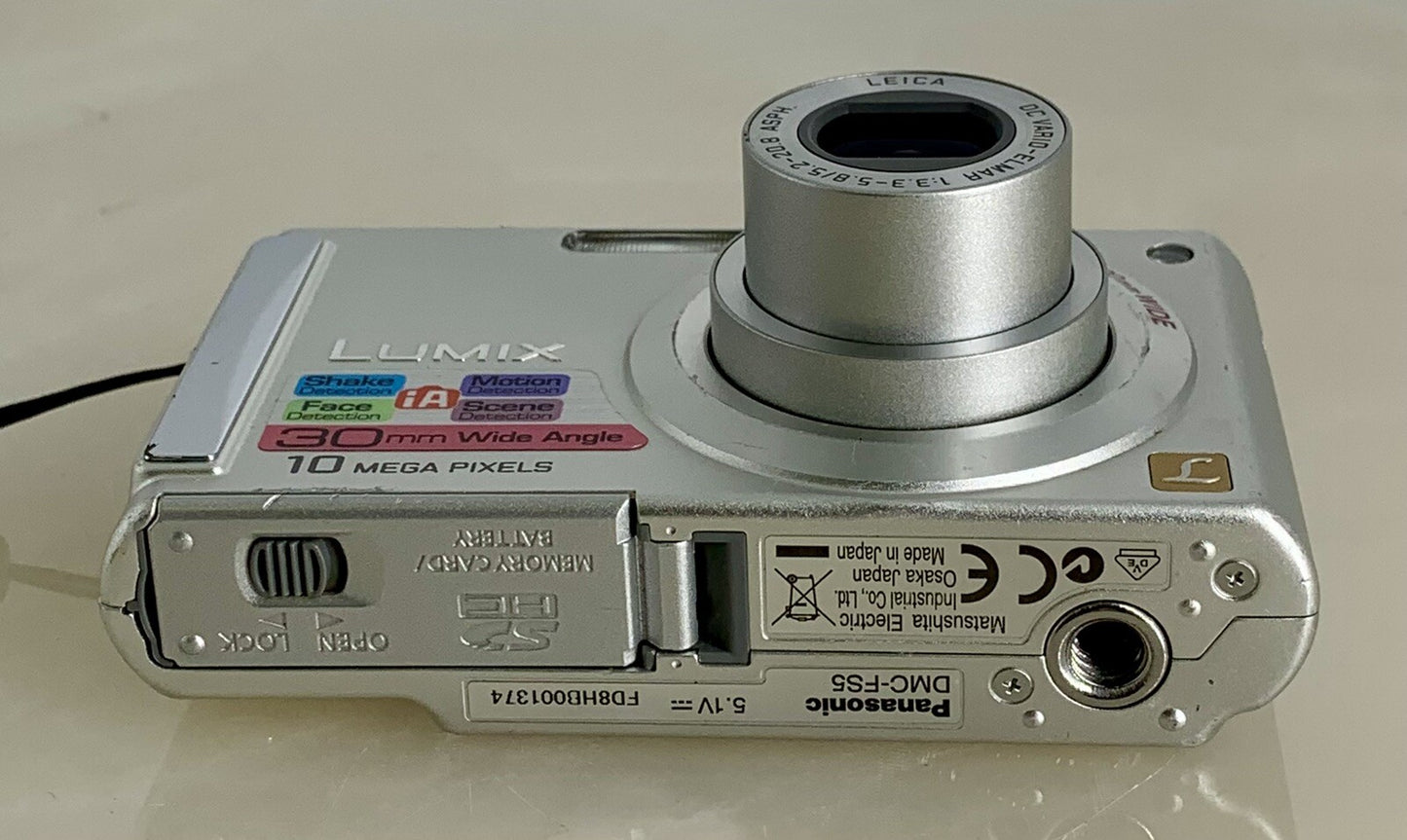 Panasonic LUMIX DMC-FS5 10.1MP Digital Camera + Silver + Charger + Tested - 5557