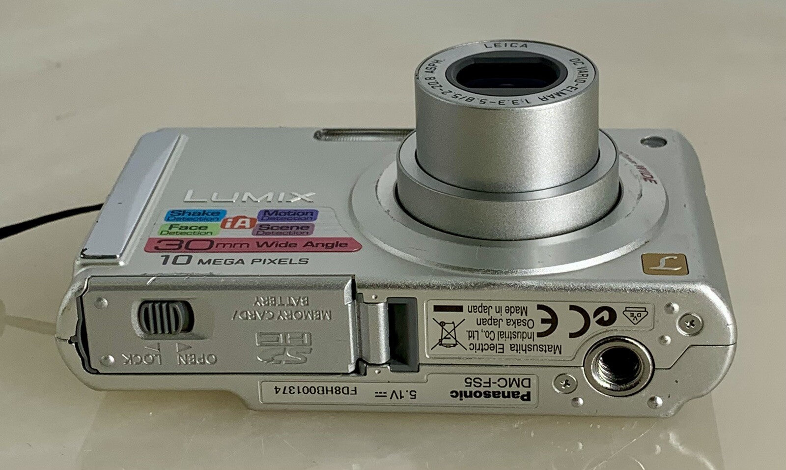 Panasonic LUMIX DMC-FS5 10.1MP Digital Camera + Silver + Charger + Tested - 5557