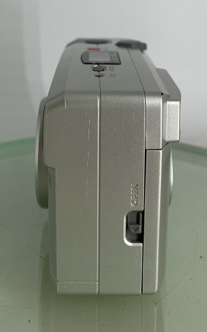 Konica Z UP 90e COMPACT VINTAGE POINT AND SHOOT FILM CAMERA SILVER TESTED - 6613
