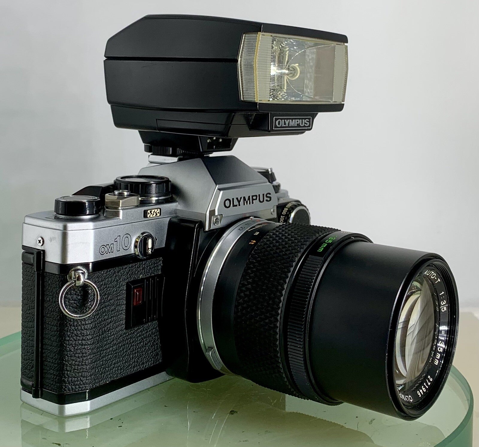 *SERVICED*Olympus OM10 35mm Film SLR Manual Camera+ OM 135 F3.5 Zuiko Lens+FLASH2