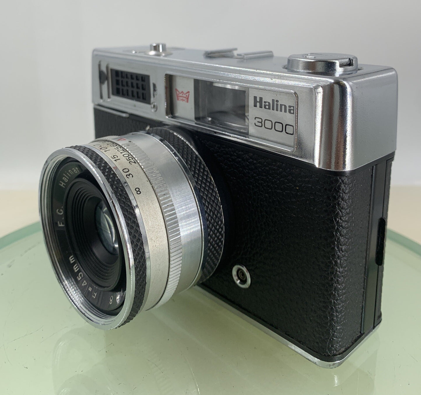 HALINA 3000 CAMERA 45MM POINT AND SHOOT FILM CAMERA BLACK - TESTED - 2702
