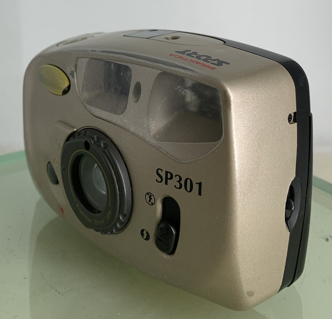 Praktica SP301 SPORT GOLD POINT AND SHOOT FILM CAMERA NO BATTERY - TESTED - 8152