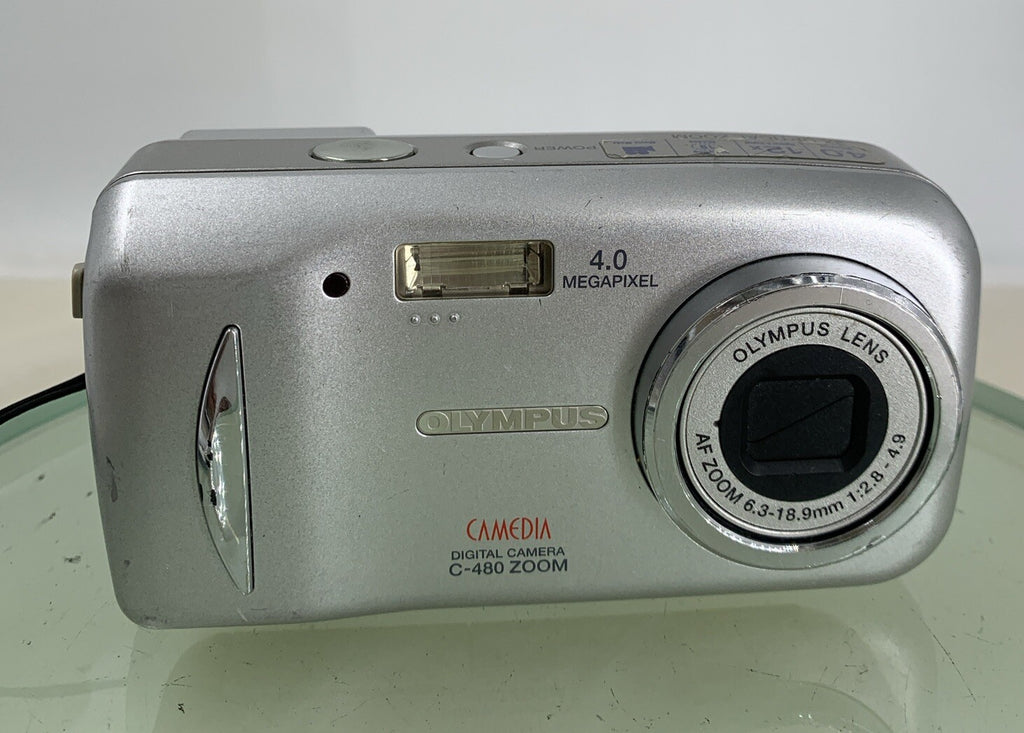 Olympus Digital Camera Camedia C-480 Zoom 4.0MP NO CARD SILVER TESTED - 4211