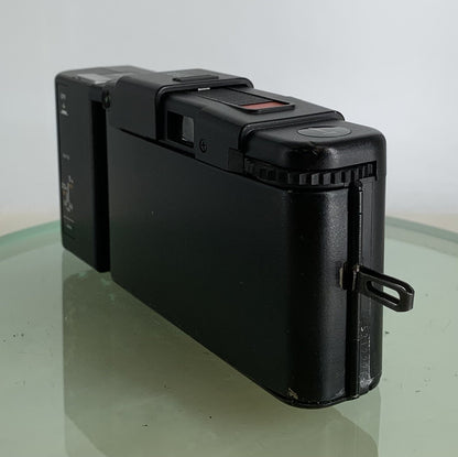 OLYMPUS XA2 Electronic Flash A11 D.ZUIKO 35mm f3.5 POINT & SHOOT CAMERA Case#2933