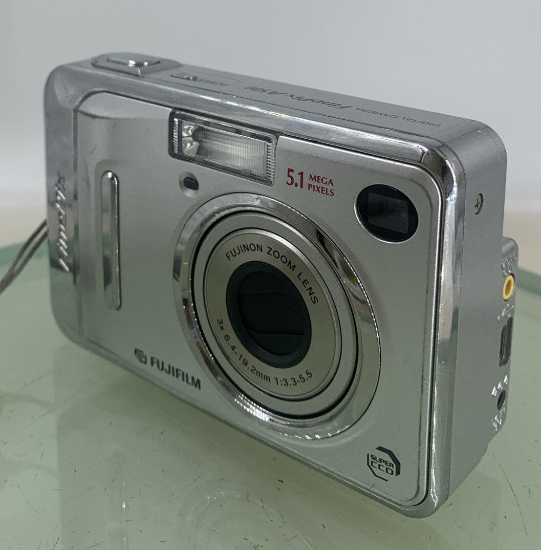 Fujifilm Digital Camera FinePix A500 5.1MP Silver NO CHARGER NOCARD TESTED - 1332