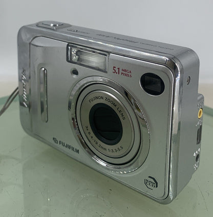 Fujifilm Digital Camera FinePix A500 5.1MP Silver NO CHARGER NOCARD TESTED - 1332