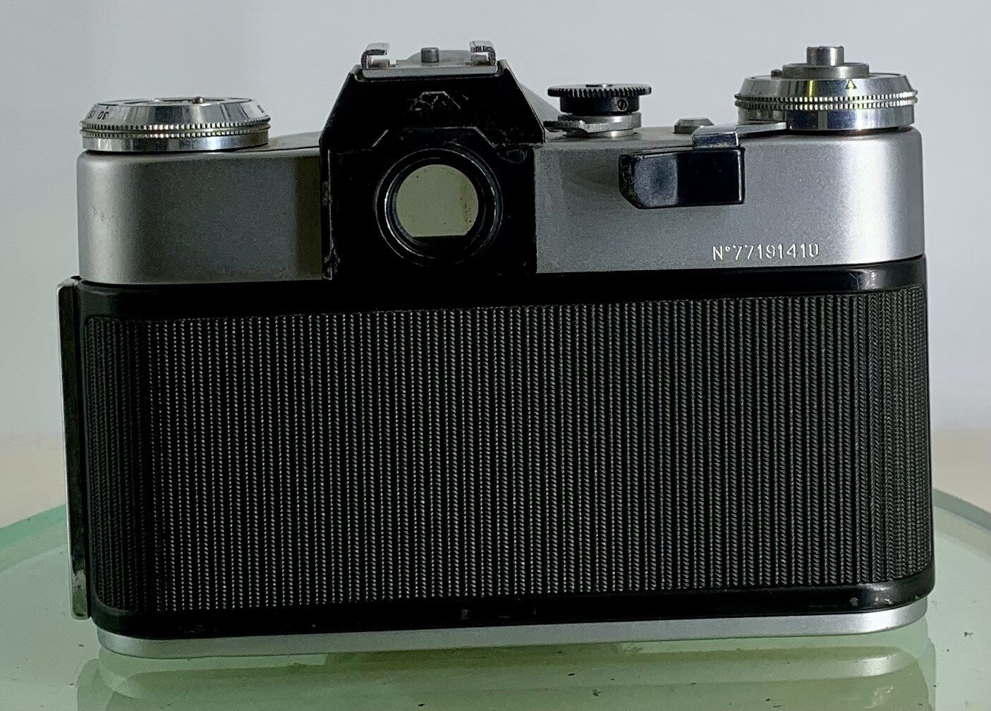 Very Rare ZENIT E POINT AND SHOOT FILM CAMERA+HELIOS-44M LENS+SILVER+TESTED-3404
