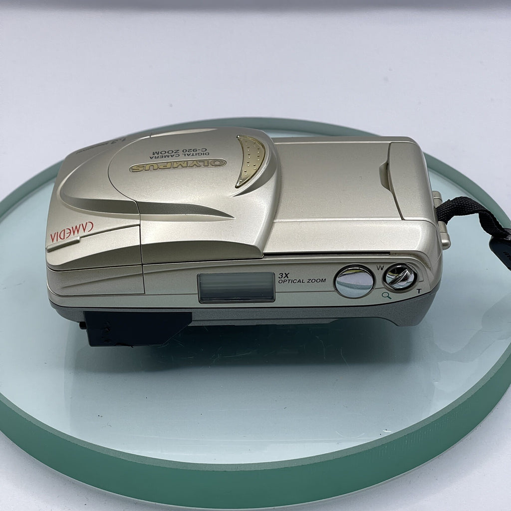 Olympus Camedia C-920 Zoom Camera Fully tested, Cased #7245