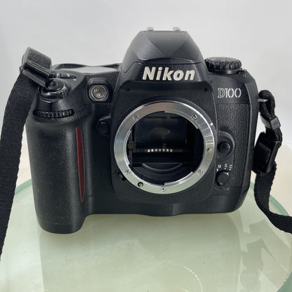Nikon D100 6.1MP Digital SLR Camera Body Comes With Battery & Charger #6901