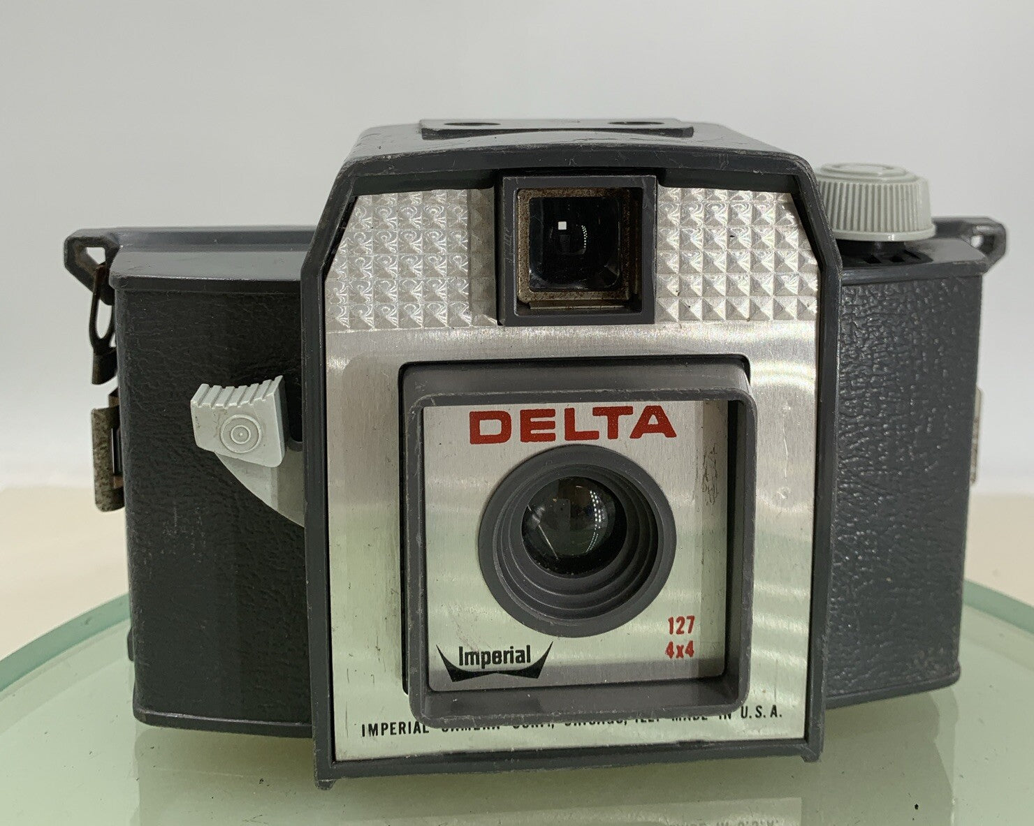 Vintage Imperial Delta Camera 127 Made in Chicago U.S.A. GREY TESTED - 7501