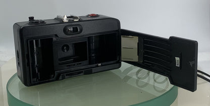 Hanimex IC 500 35mm Compact Film Camera Black Focus Free EXCELLENT TESTED - 8885
