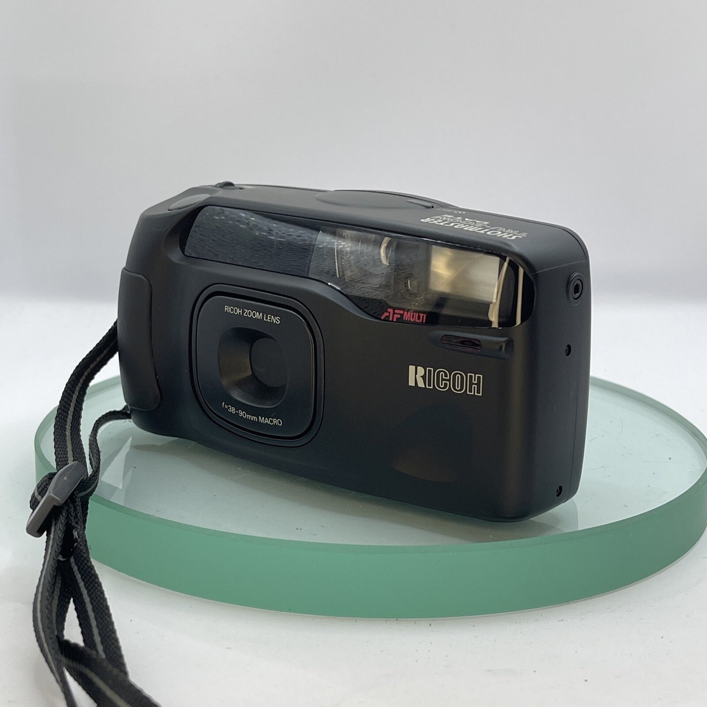 Vintage Ricoh Shotmaster Tru-Zoom Date 35mm camera Canon  38-90mm lens EXC++#1282