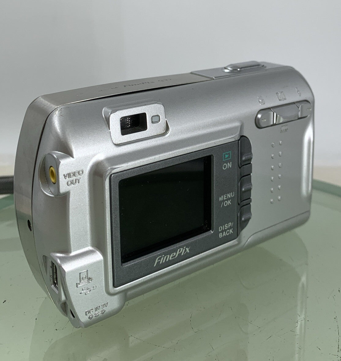 Fujifilm FinePix Digital Camera A330 3.2MP NO CARD NO CHARGER TESTED - 7764