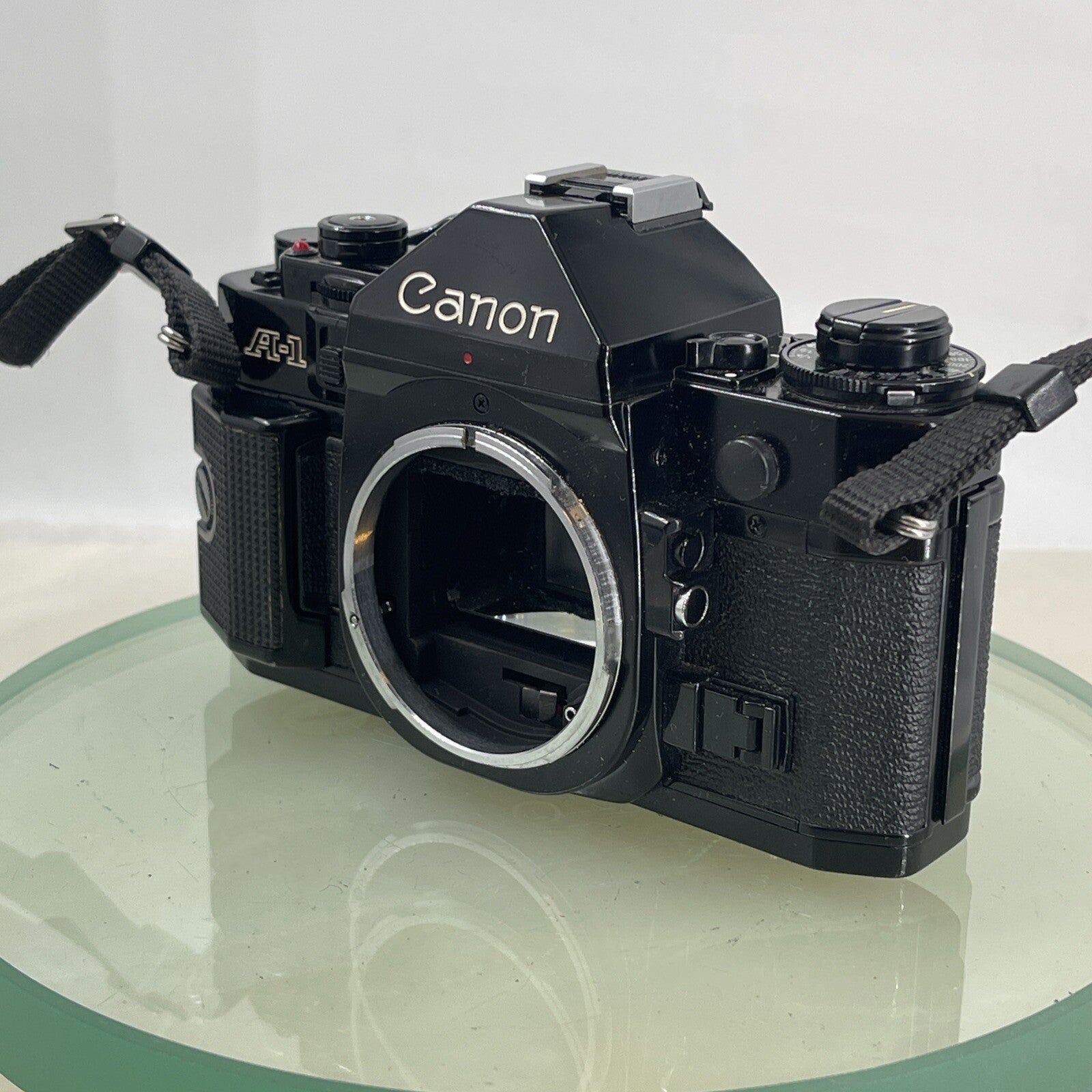 BEAUTIFUL Canon A-1 35mm SLR Camera Body+ FD 50mm f/1.8 FULLY WORKING #9193