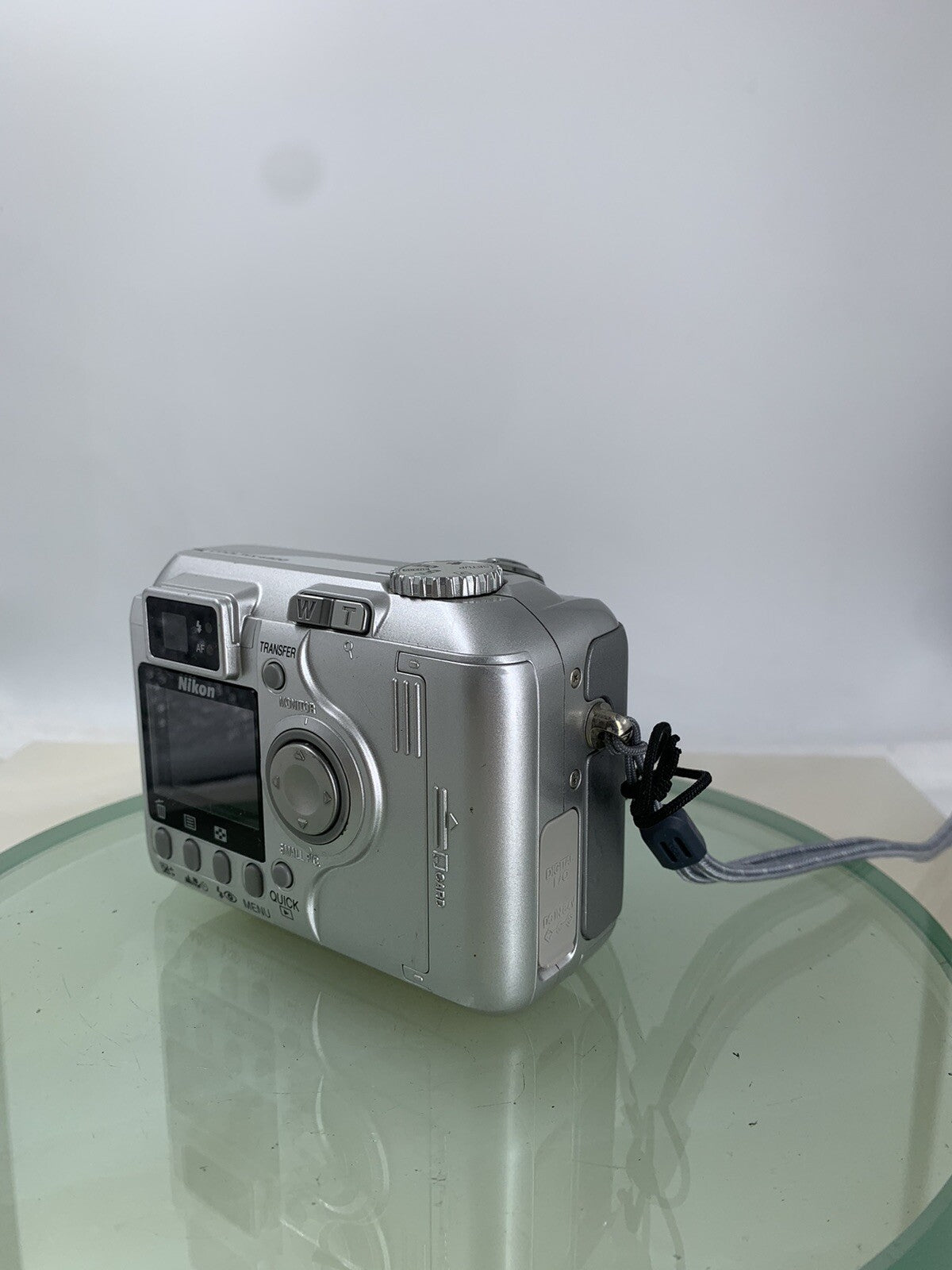 Nikon COOLPIX 4300 4.0MP Digital Camera SILVER NO CARD NO CHARGER TESTED - 5972