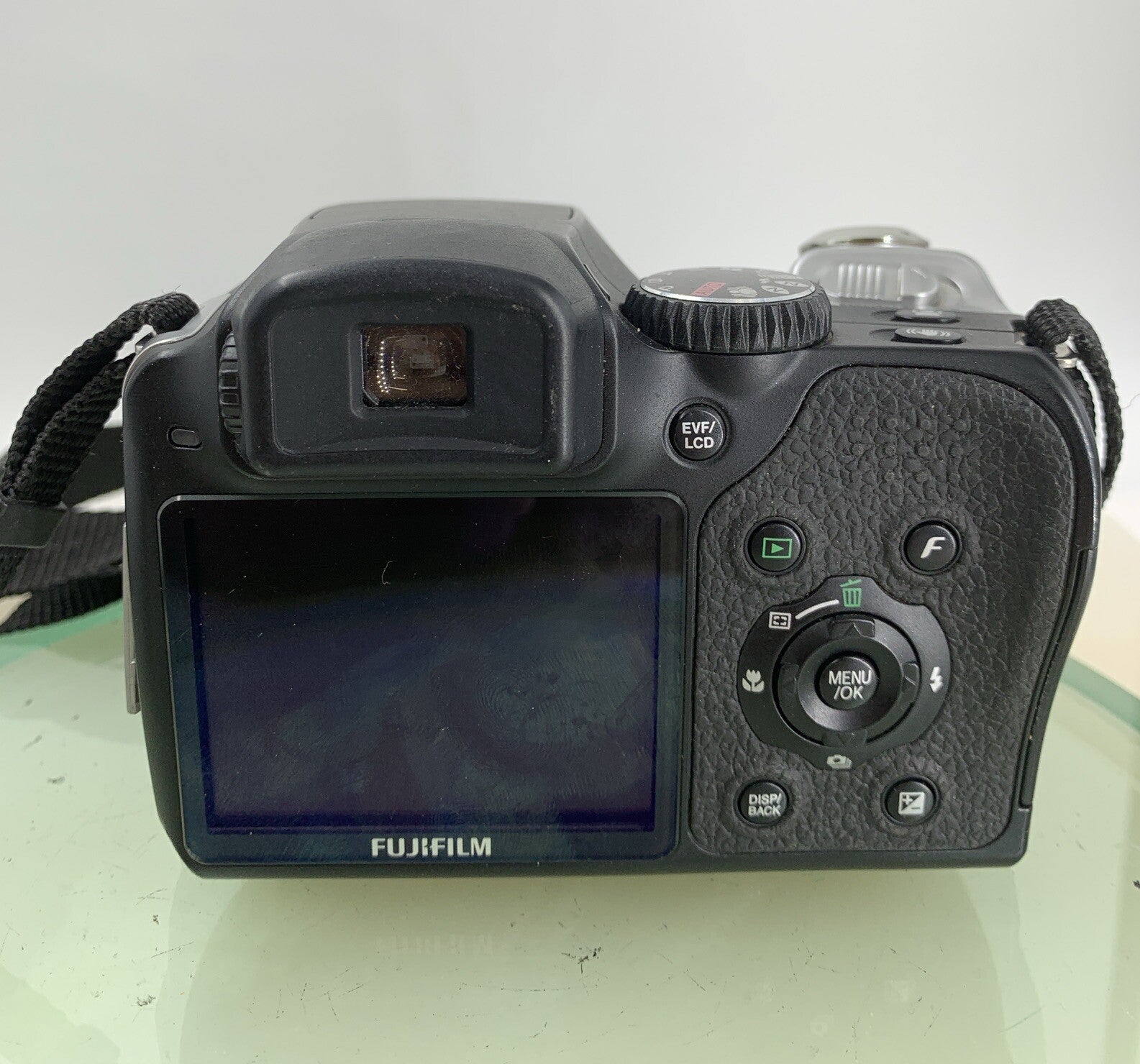 Fujifilm FINEPIX S8100fd 10.0mp 18x Camera Black + 1GB SD CARD TESTED - 1295