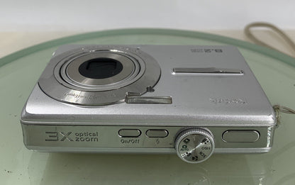 Kodak COMPACT DIGITAL CAMERA EasyShare M863 8.2MP SILVER NO CHARGER Tested - 5198