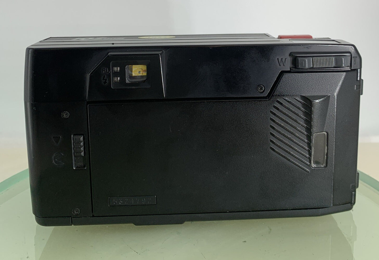 PENTAX IQ Zoom 35 mm Film POINT AND SHOOT CAMERA BLACK NO BATTERY - TESTED - 8475