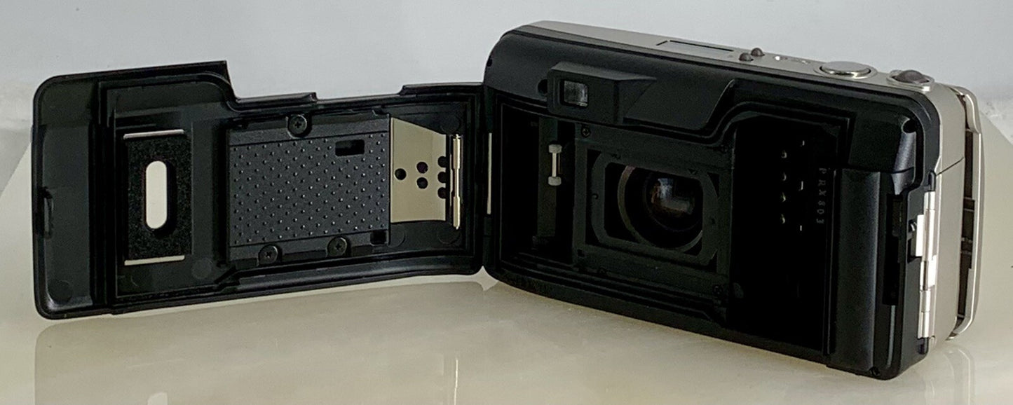 Olympus Superzoom 105G 35mm Film Point & Shoot Camera + SILVER + TESTED - 628