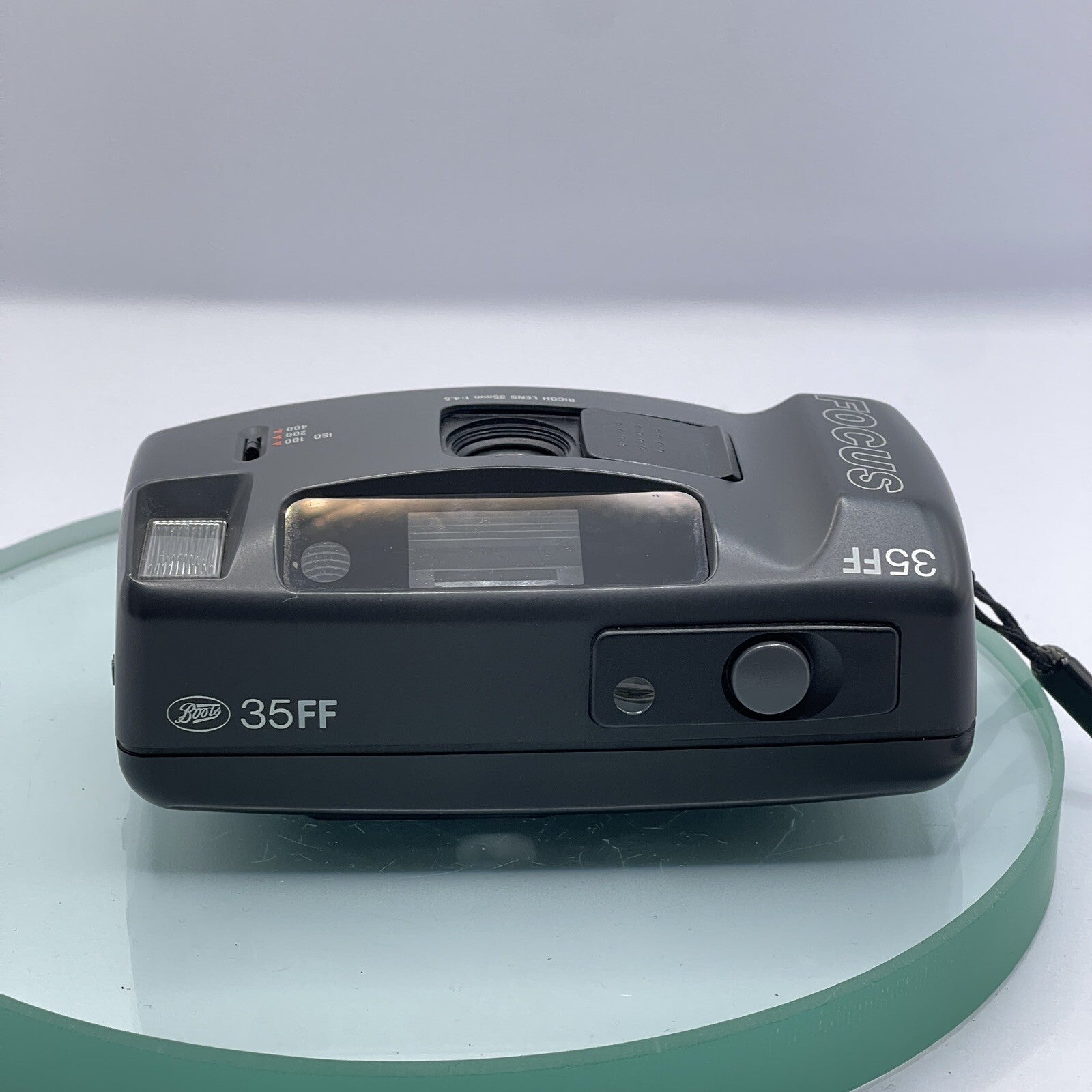 RARE BOOTS C35FF FOCUS RICOH LENS 1:4.5 35mm FILM CAMERA  MADE IN TAIWAN # 7174